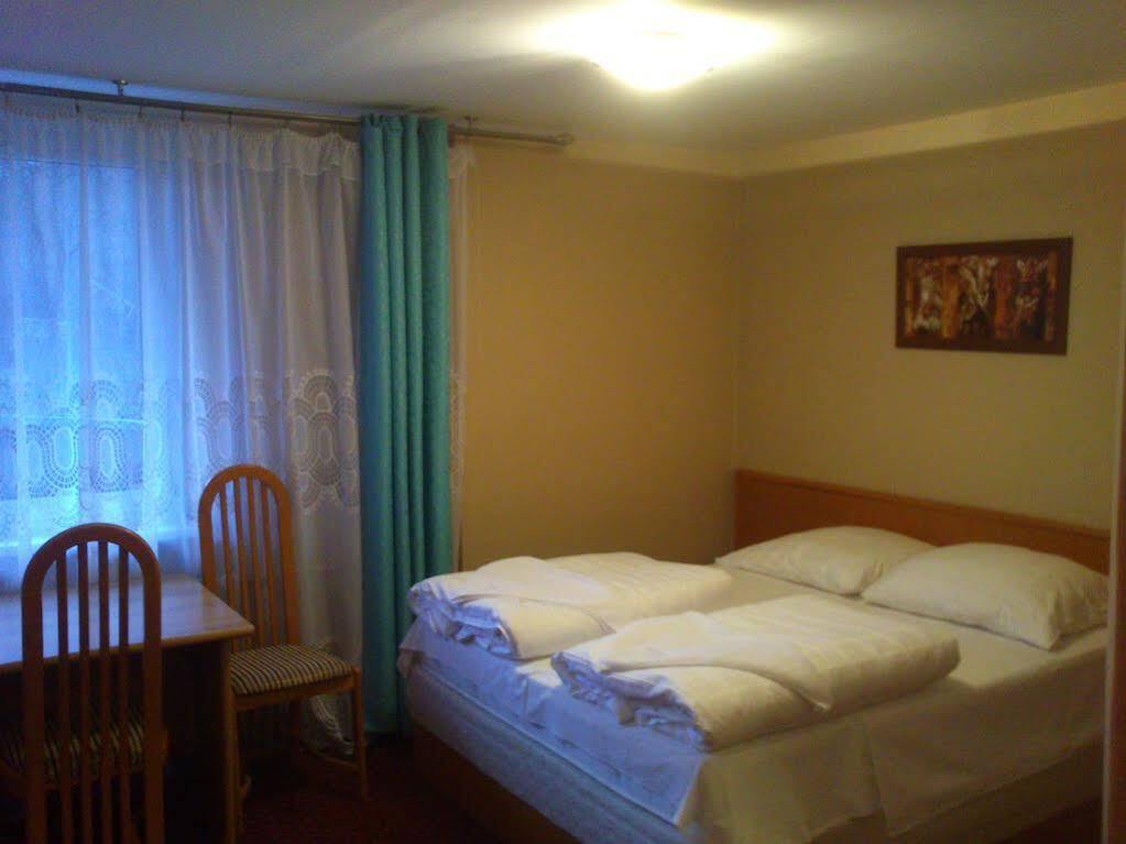 Hotel Wiktoria Szklarska Poręba Exteriör bild